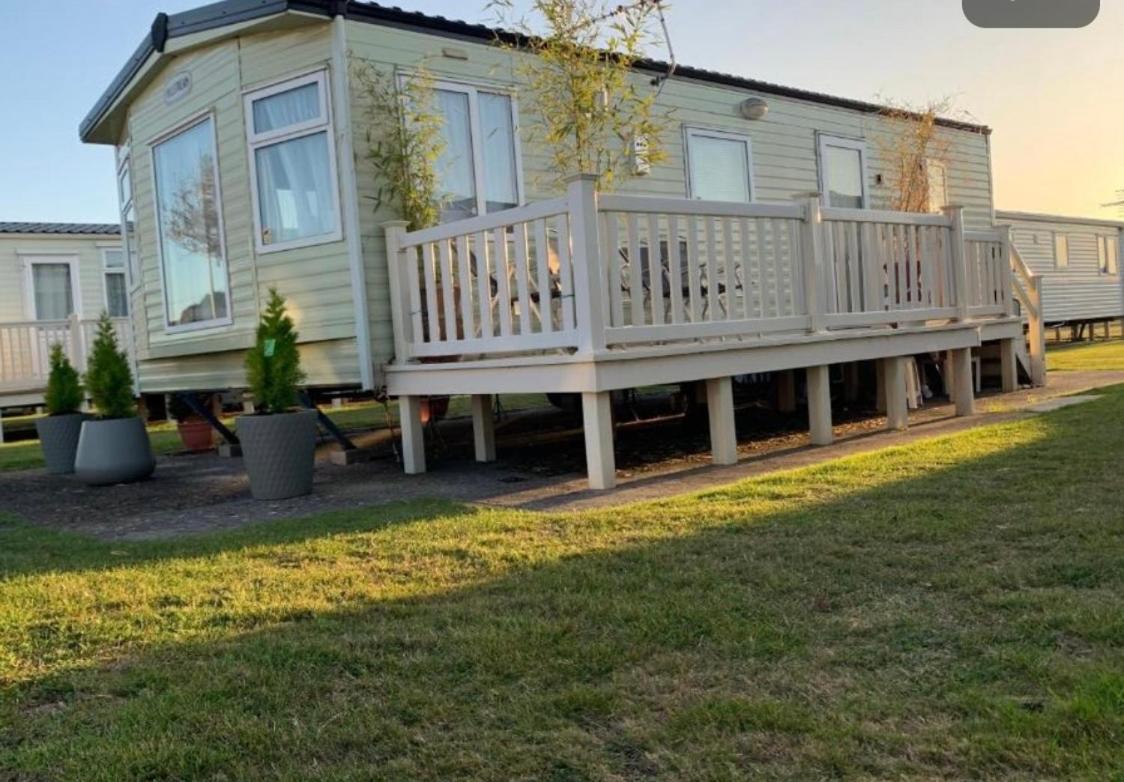 Beach Haven Hotel New Milton Exterior photo